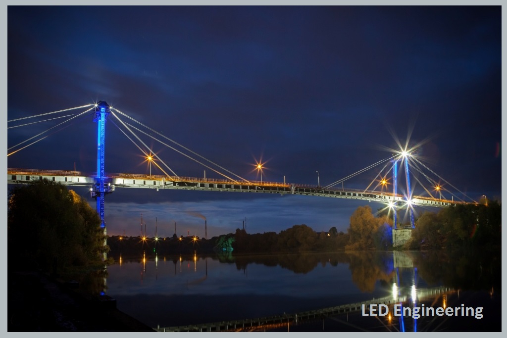 Подсветка вантового моста в городе Воскресенск